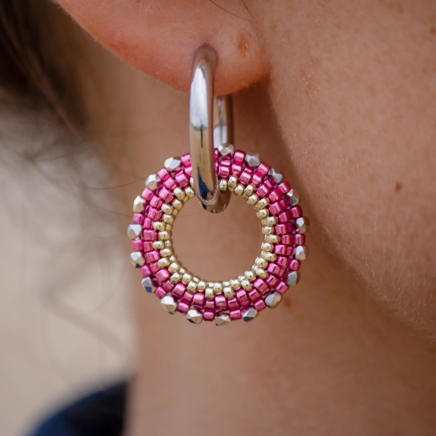 Boucles d'Oreilles Créoles | Acier Inoxydable & Perles | Argent & Rose