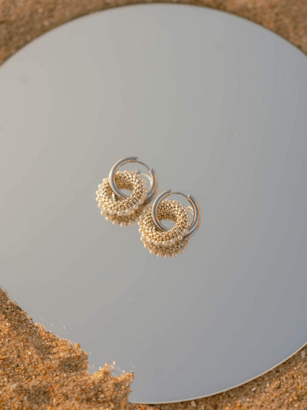 Boucles d'Oreilles Créoles | Acier Inoxydable 316L & Perles Blanches