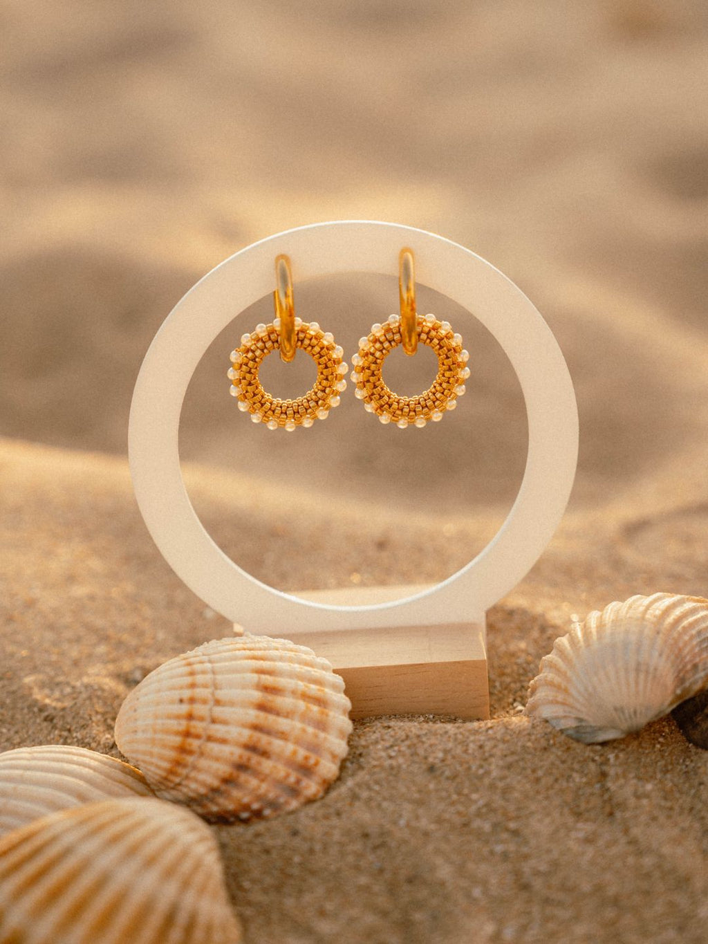 Boucles d'Oreilles Créoles | Acier Inoxydable 316L & Perles Blanches