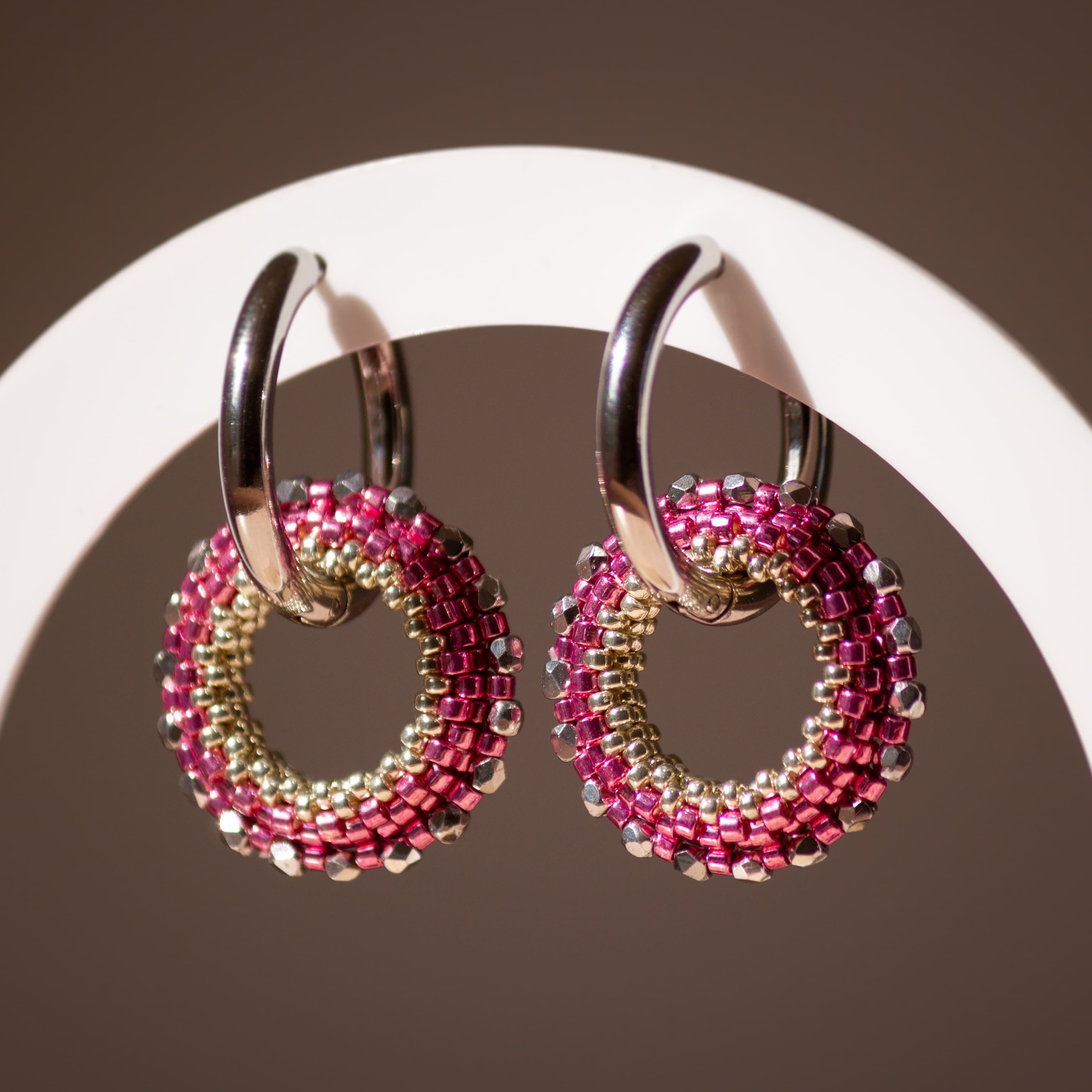 Boucles d'Oreilles Créoles | Acier Inoxydable & Perles  | Argent & Rose