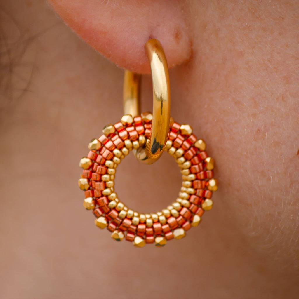 Boucles d'Oreilles Créoles | Acier Inoxydable & Perles  | Or & Orange
