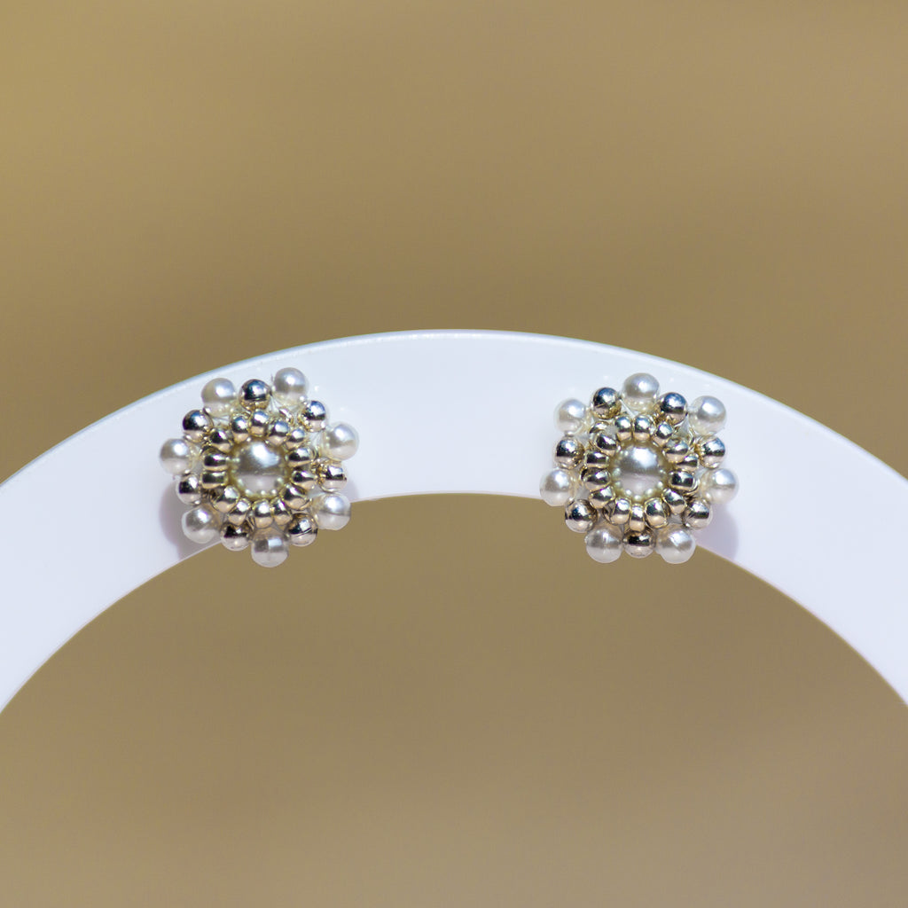 Boucles d'Oreilles Puces | Acier Inoxydable 316L & Perles Blanches