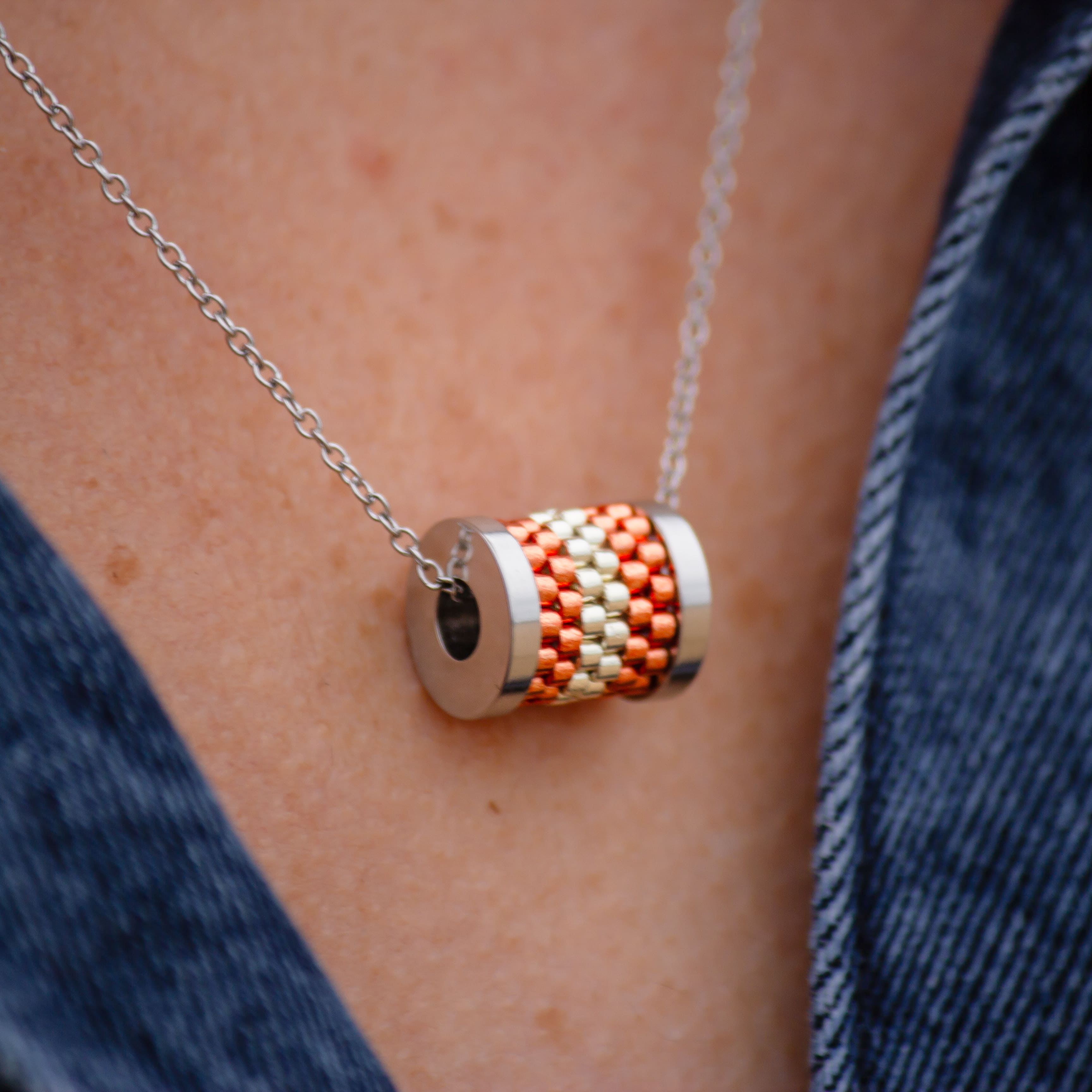 Collier Pendentif | Acier Inoxydable & Perles  | Argent & Orange